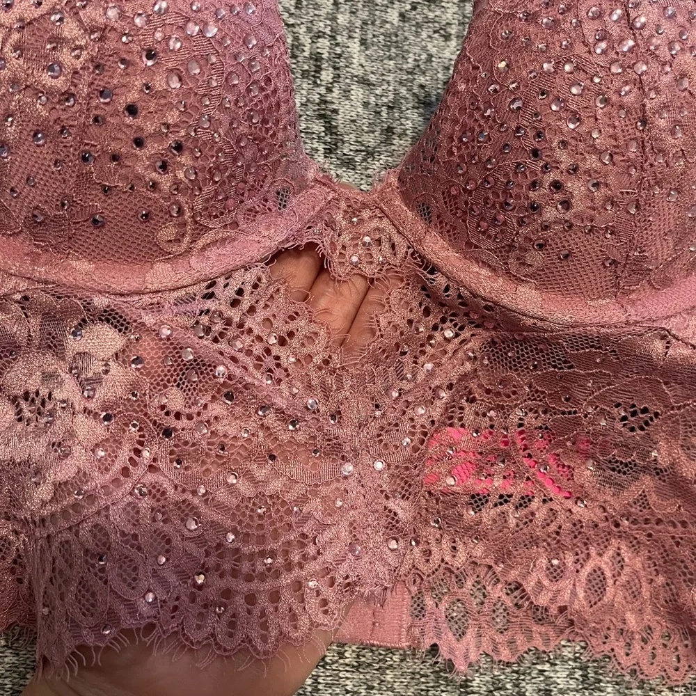 La Senza Lace Beyond Sexy Bra/Bralette - Picture 7 of 13